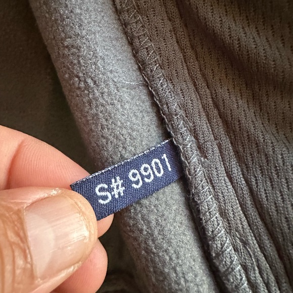 Men’s new Mercedes-Benz jacket with the tag have size XL authentic 100% - Picture 5 of 10